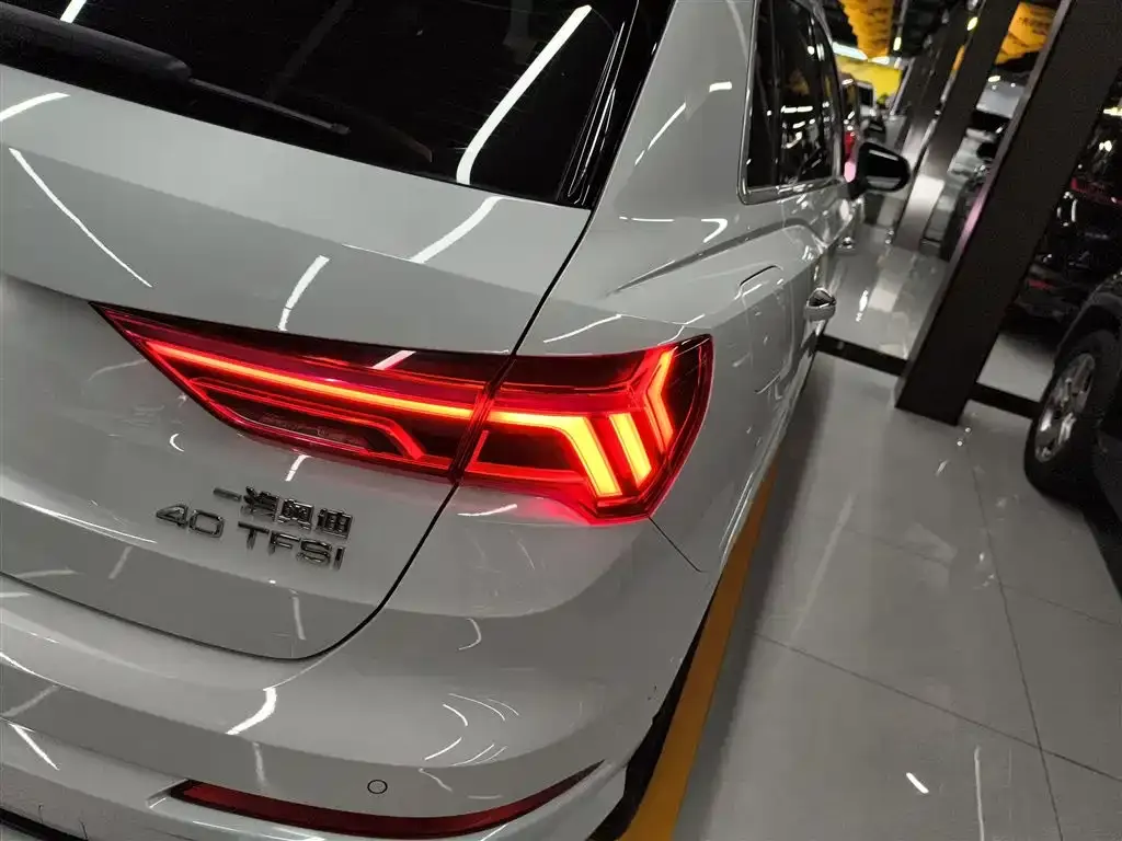 Audi Q3 2023 из CN, фото 3