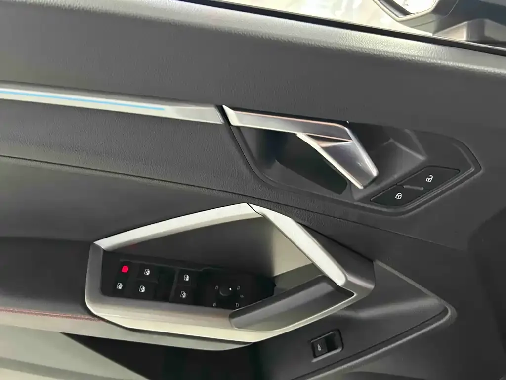 Audi Q3 2022 из CN, фото 2
