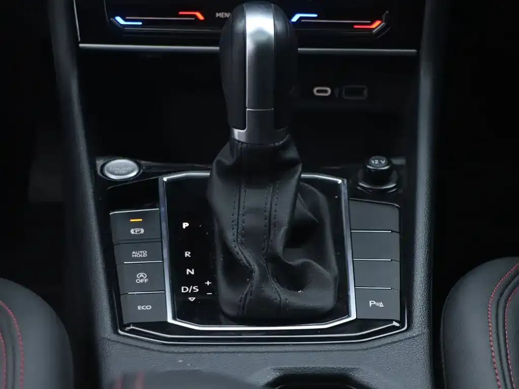 Volkswagen Lavida 2024 из CN, фото 8