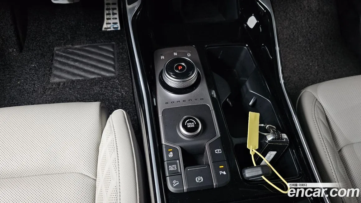 Kia Sorento — фото 8
