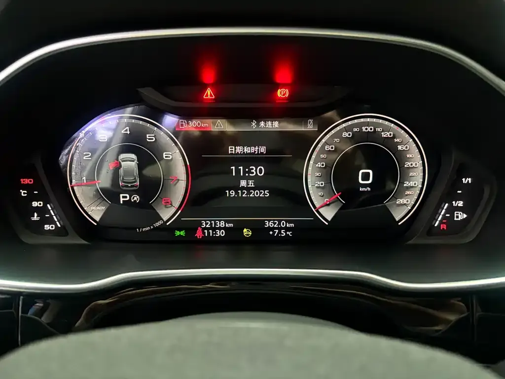 Audi Q3 2021 из CN, фото 8