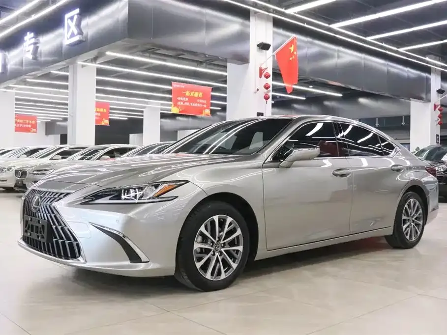 Lexus ES 2024 из CN, фото 1