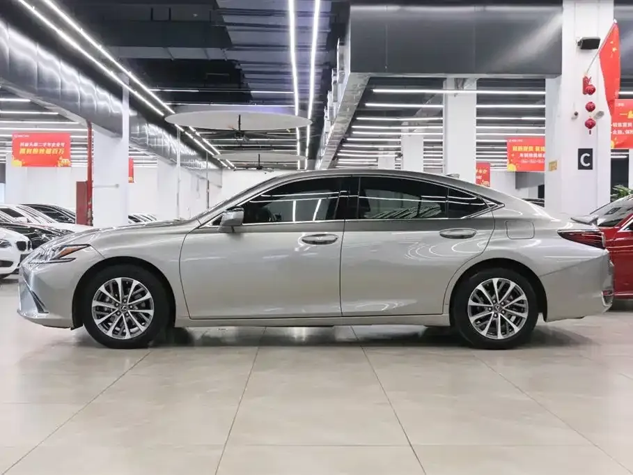 Lexus ES 2024 из CN, фото 9