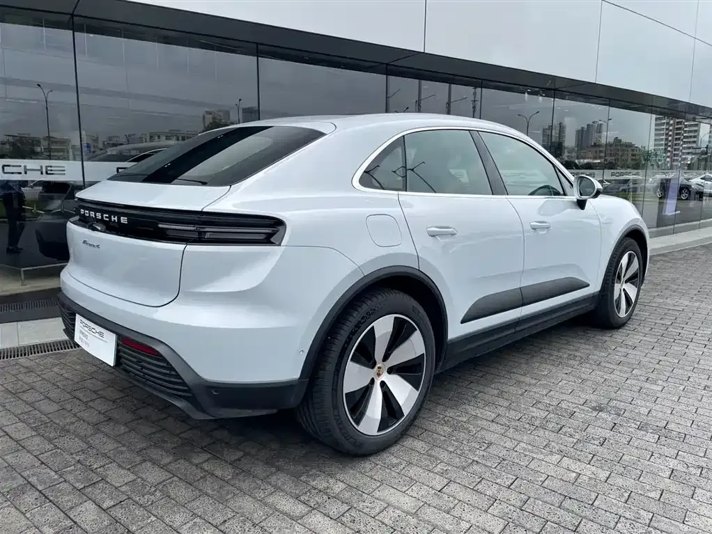 Porsche Macan EV 2024 из CN, фото 3