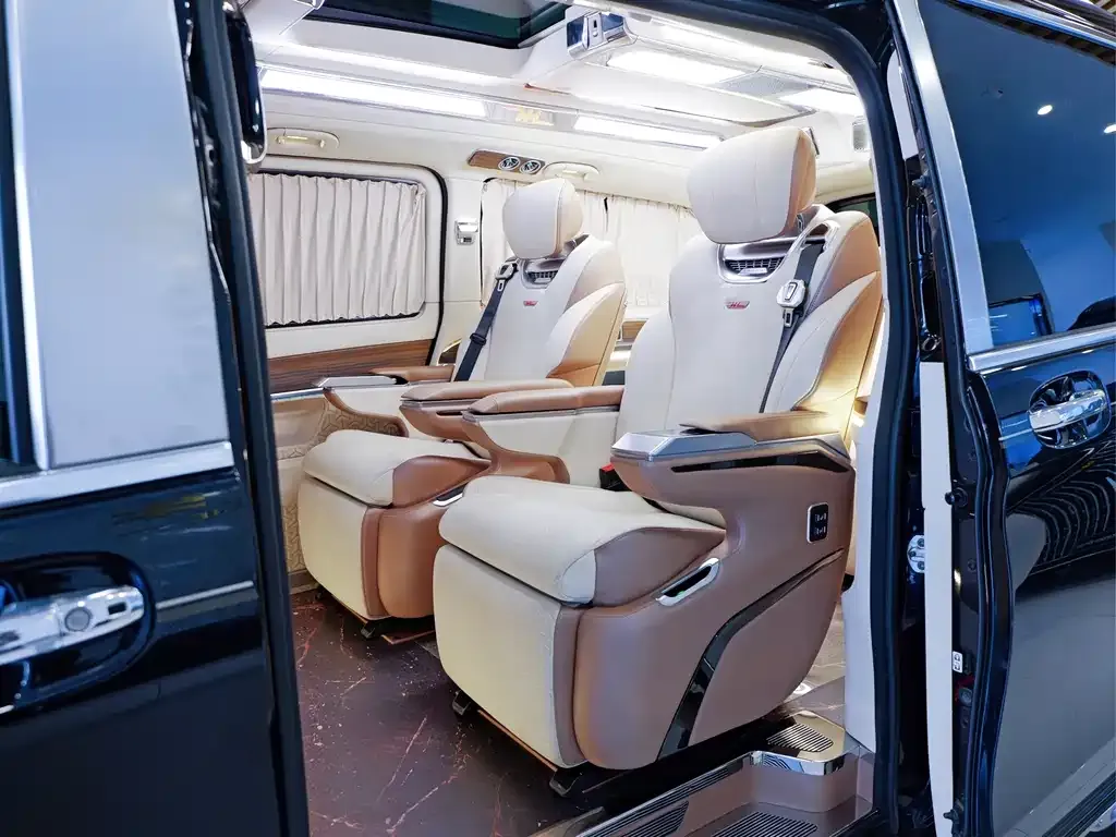 Mercedes-Benz V-Class 2022 из CN, фото 4