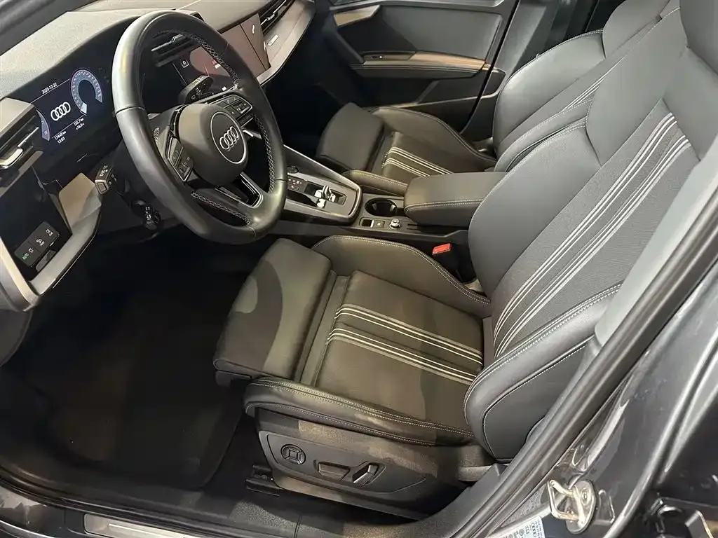 Audi A3 2024 из CN, фото 8