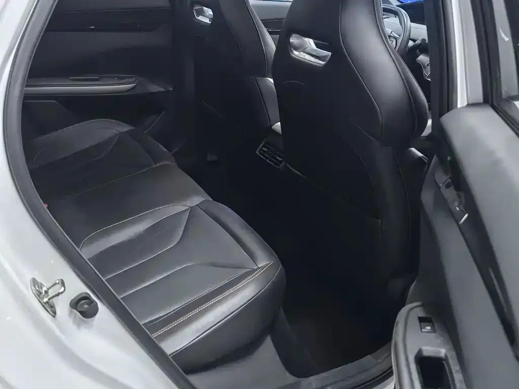 Changan UNI-V 2024 из CN, фото 2