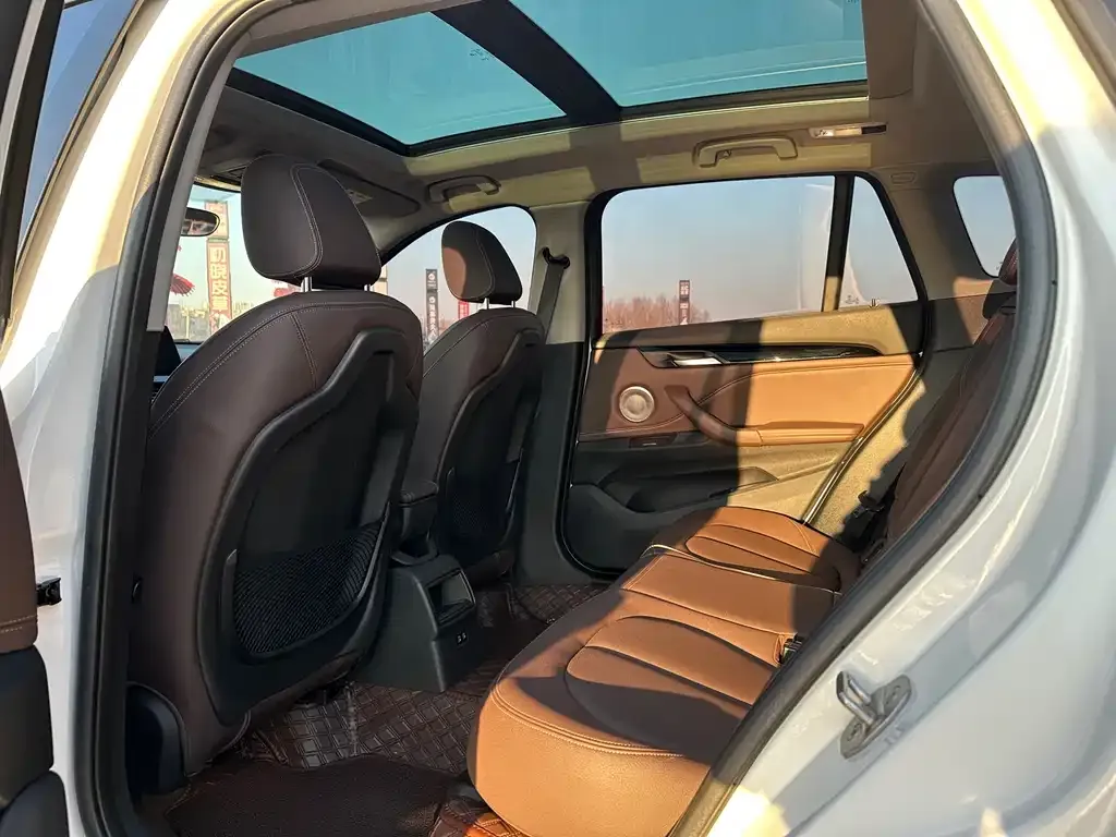 BMW X1 2021 из CN, фото 3