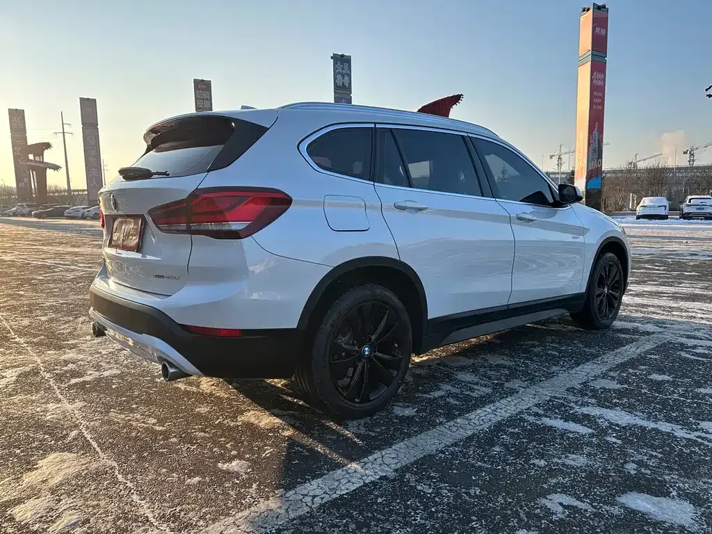 BMW X1 2021 из CN, фото 10