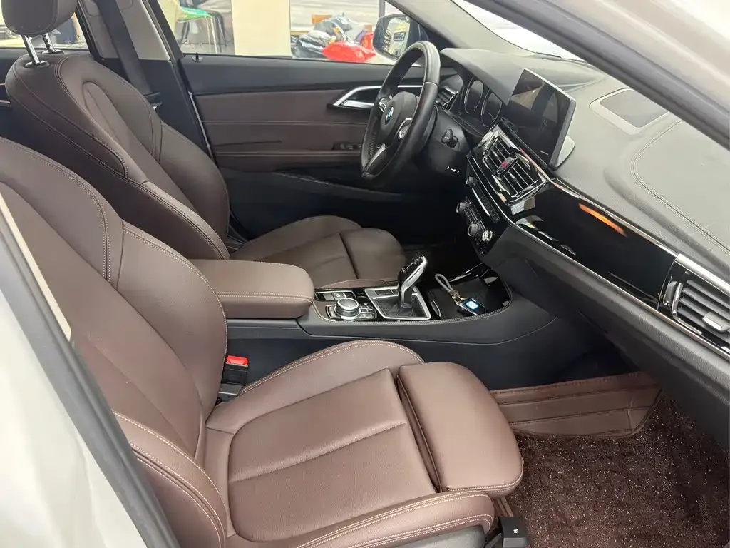 BMW 1 Series 2022 из CN, фото 3