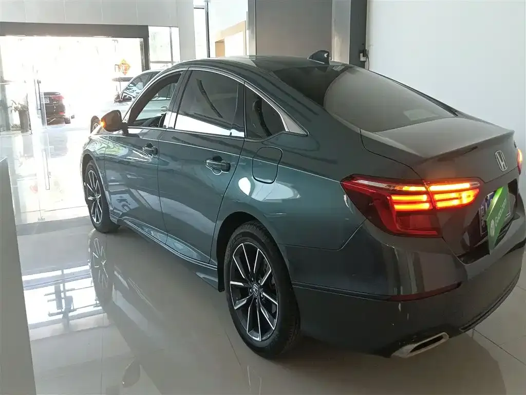 Honda Inspire 2023 из CN, фото 5
