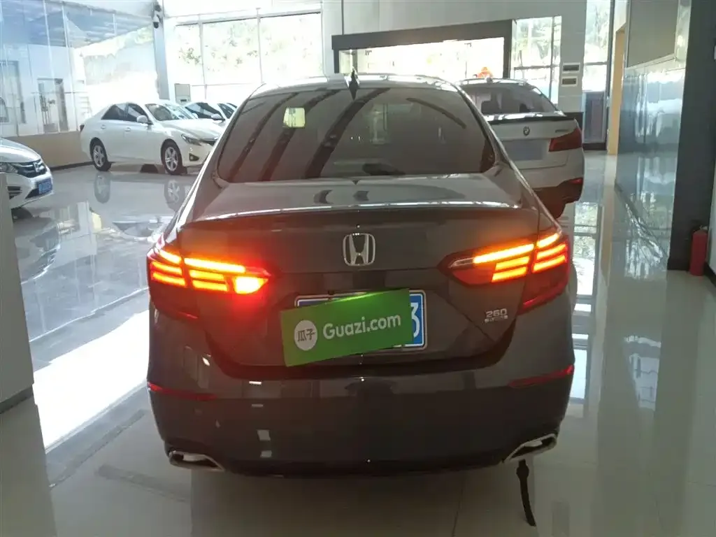Honda Inspire 2023 из CN, фото 6