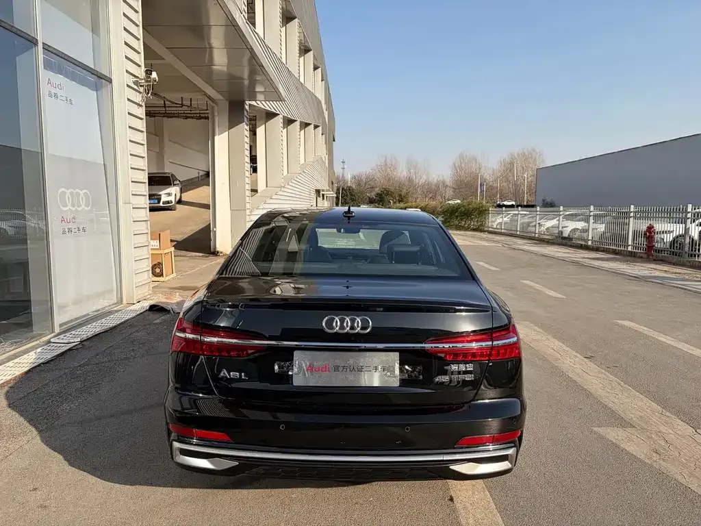 Audi A6L 2024 из CN, фото 5