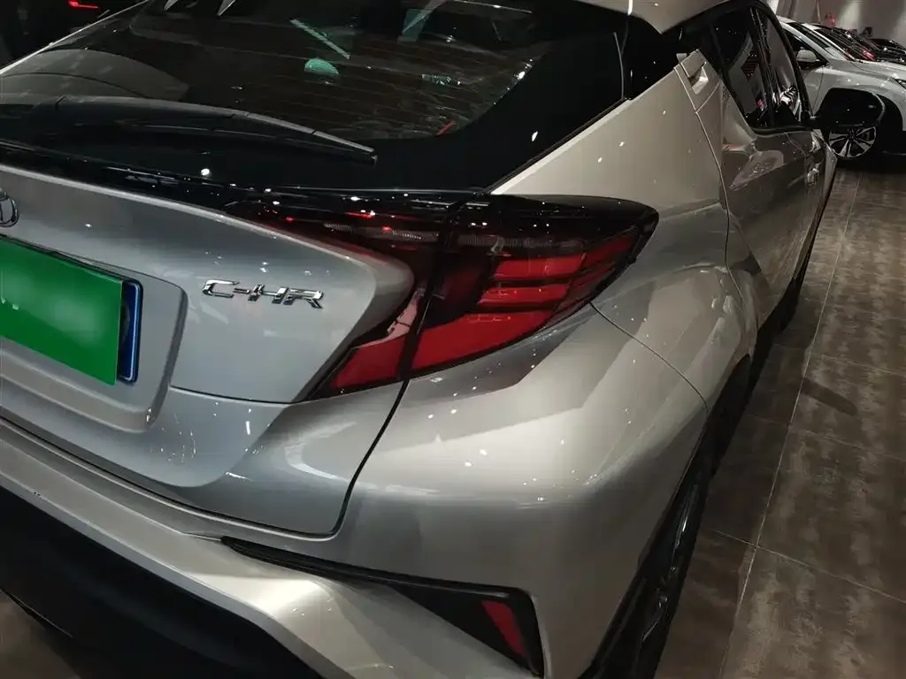 Toyota C-HR 2021 из CN, фото 2