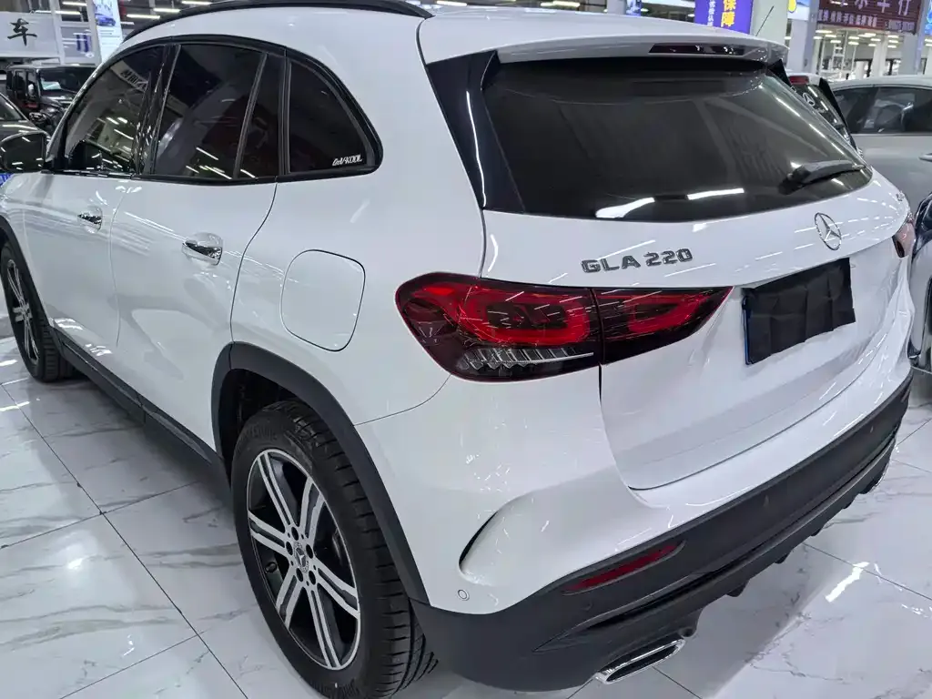 Mercedes-Benz GLA 2023 из CN, фото 2