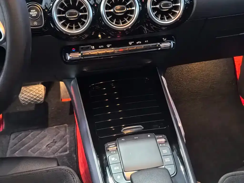 Mercedes-Benz GLA 2023 из CN, фото 10