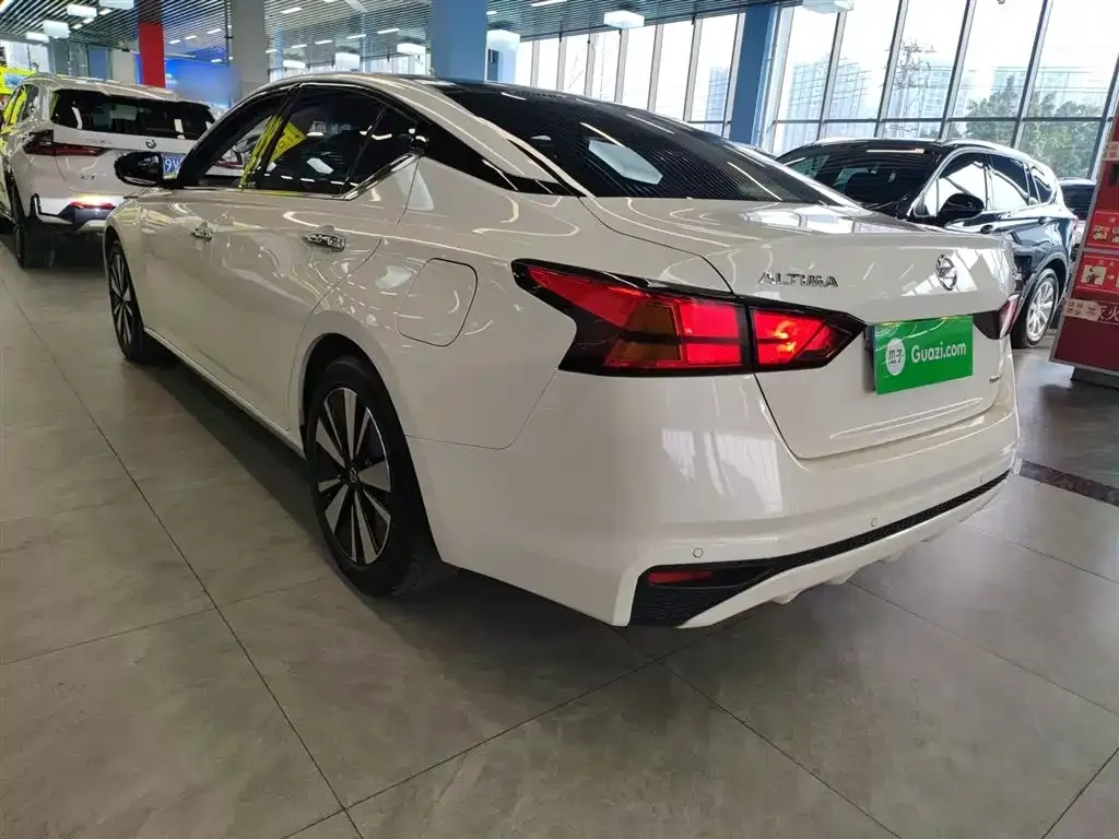 Nissan Teana 2023 из CN, фото 3