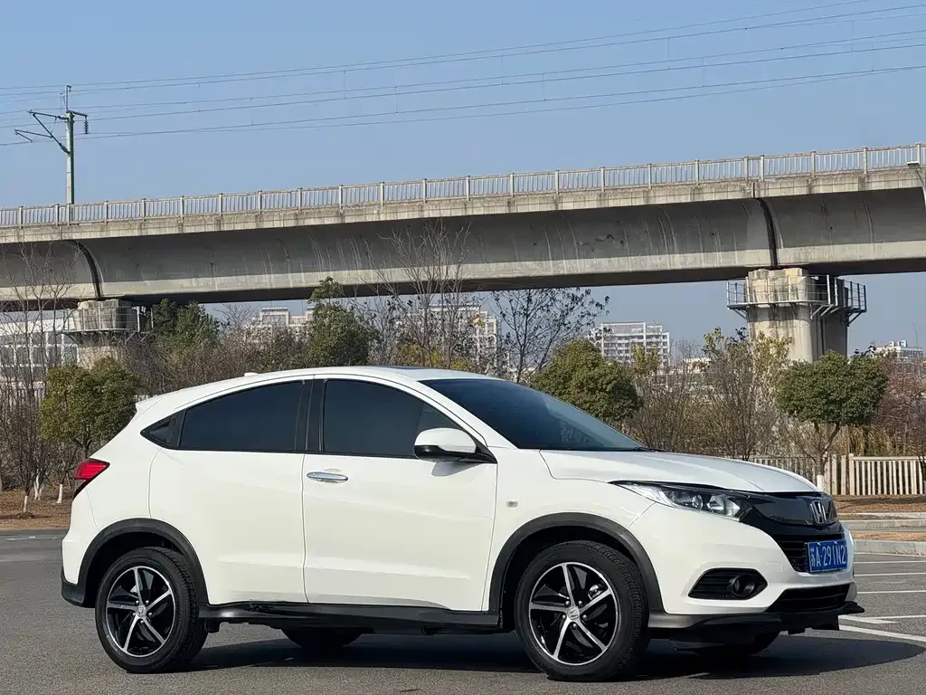 Honda Vezel 2022 из CN, фото 8