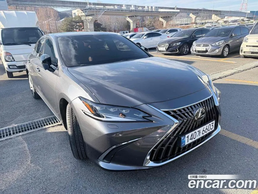 Lexus ES 2025 из KR, фото 1