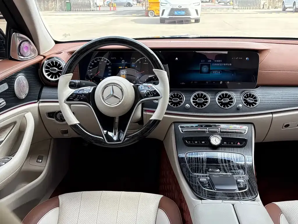 Mercedes-Benz E-Class 2023 из CN, фото 3