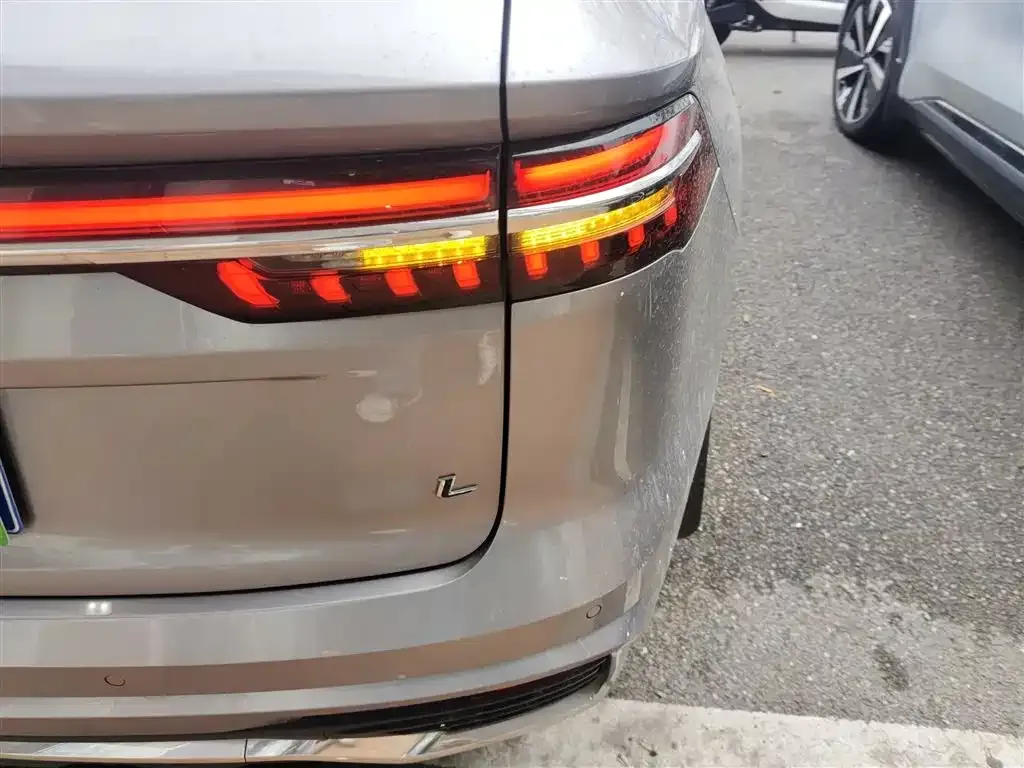 Geely Xingyue L 2025 из CN, фото 3
