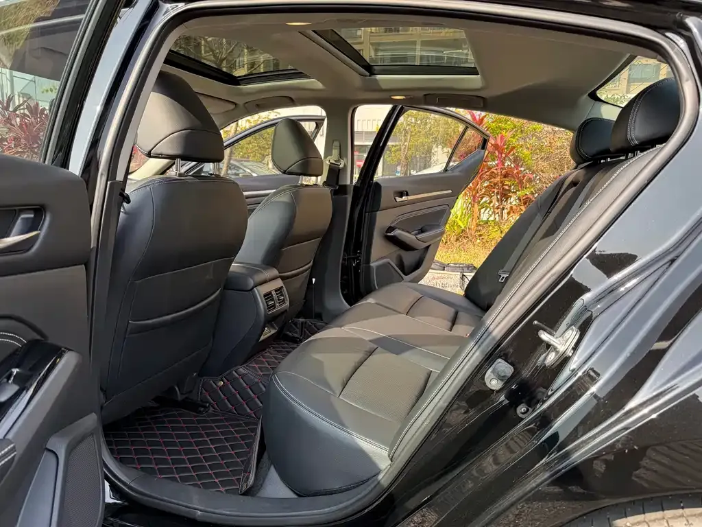 Nissan Teana 2022 из CN, фото 2