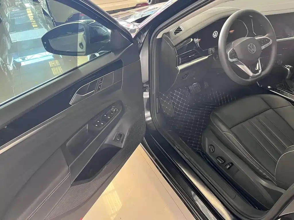 Volkswagen Passat 2022 из CN, фото 6