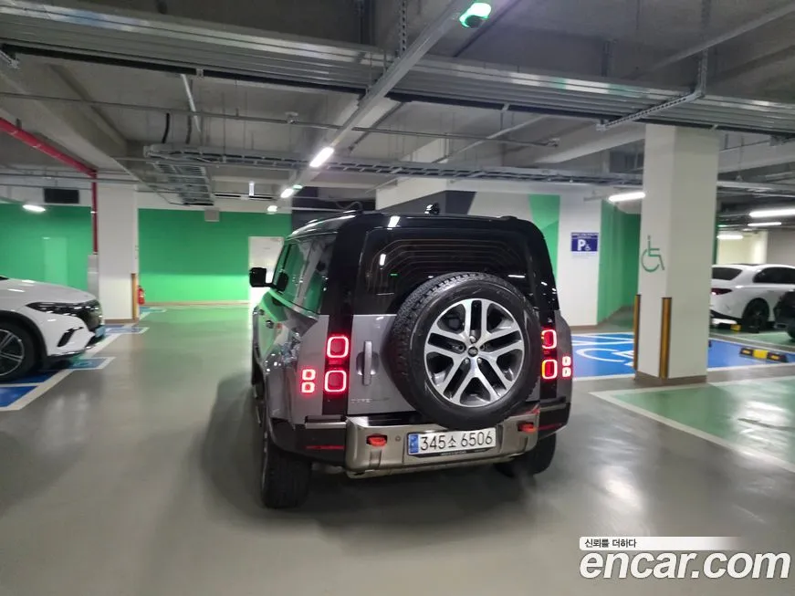 Land Rover Defender 2023 из KR, фото 8