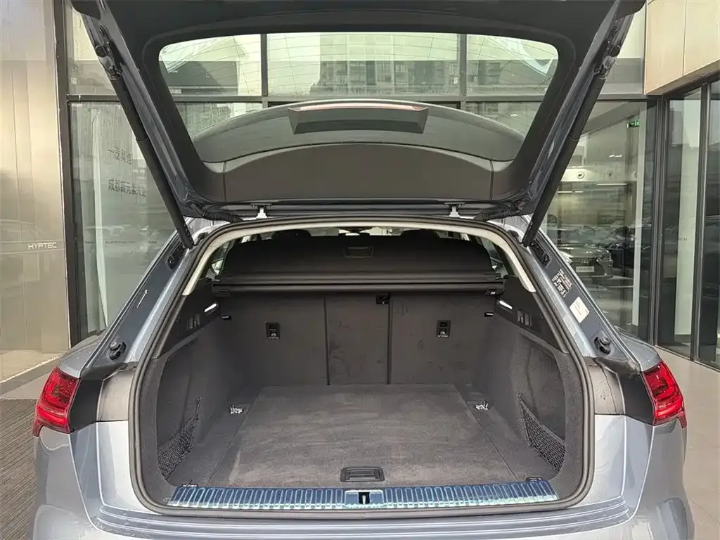 Audi e-tron 2025 из CN, фото 9