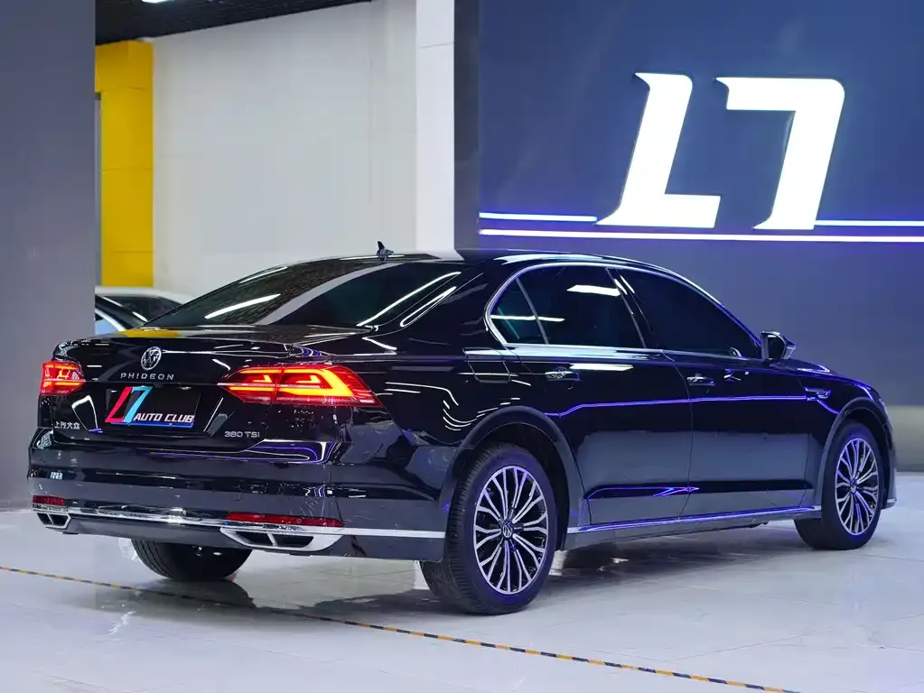 Volkswagen Phideon — фото 7