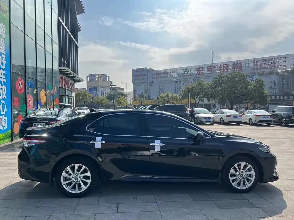 Toyota Camry 2021 из CN, фото 6
