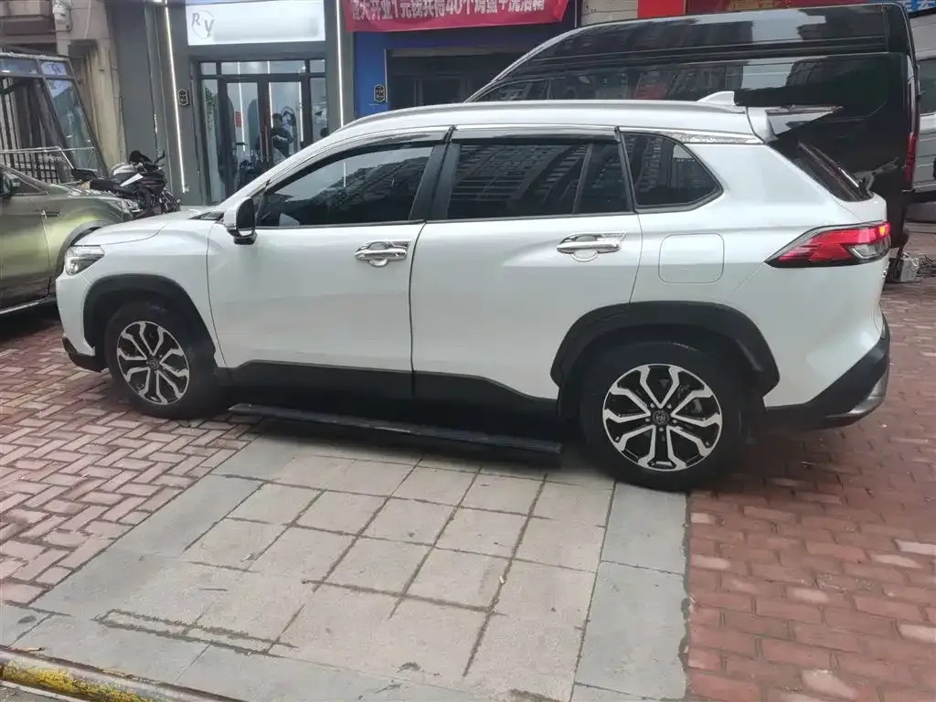 Toyota Frontlander 2023 из CN, фото 9
