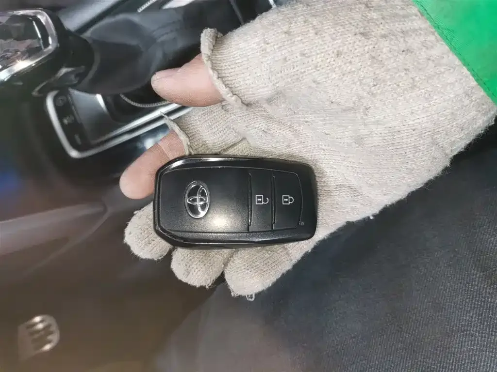 Toyota Frontlander 2023 из CN, фото 3