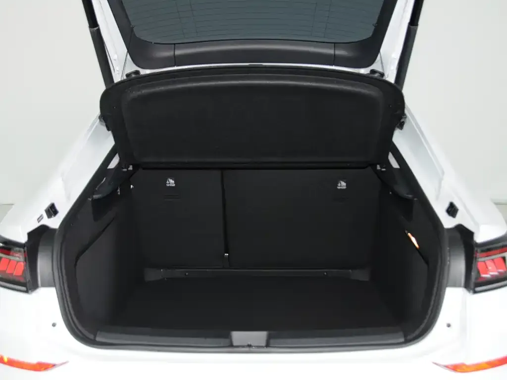 Volkswagen Lamando 2024 из CN, фото 5