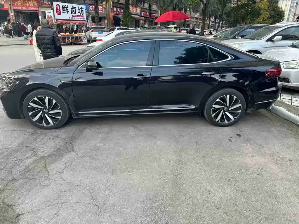 Volkswagen Passat — фото 3