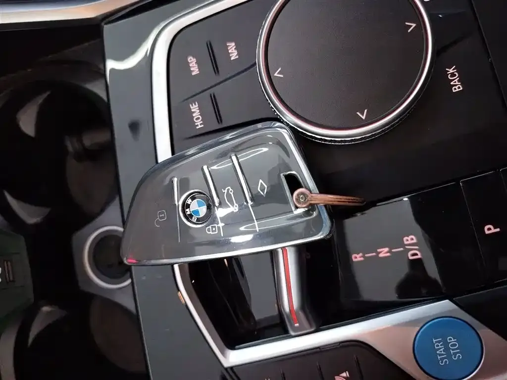 BMW i3 2024 из CN, фото 5