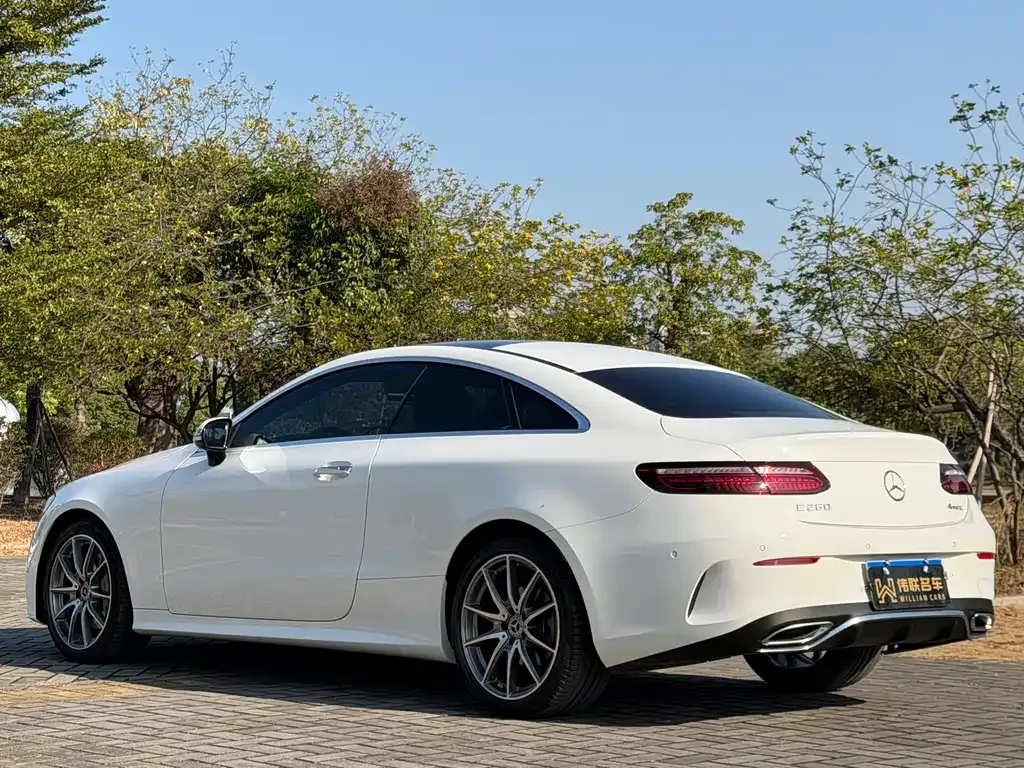 Mercedes-Benz E-Class (Import) — фото 7