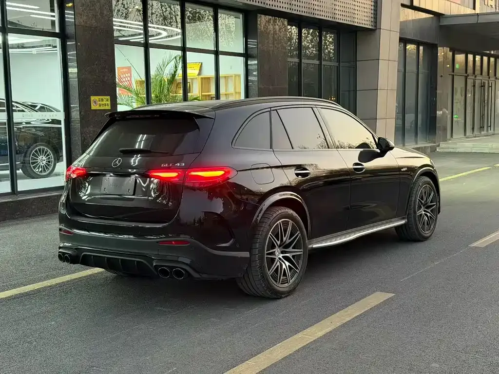 Mercedes-Benz GLC AMG — фото 3