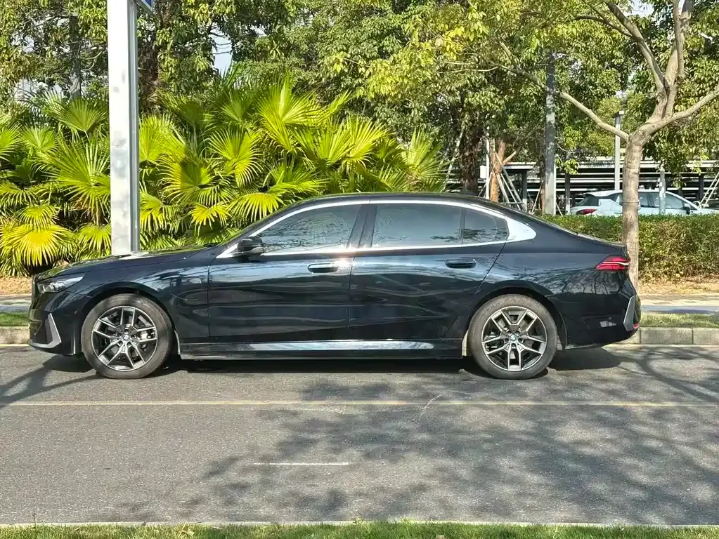 BMW i5 2024 из CN, фото 10