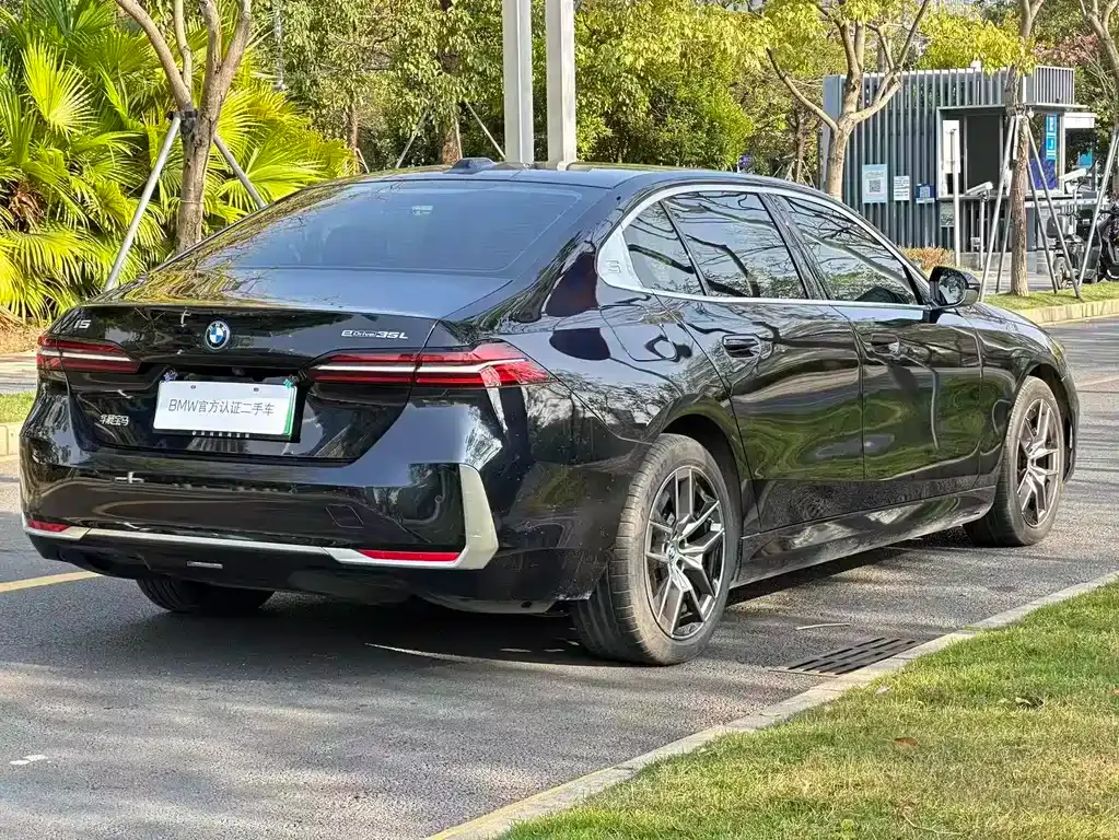 BMW i5 2024 из CN, фото 9