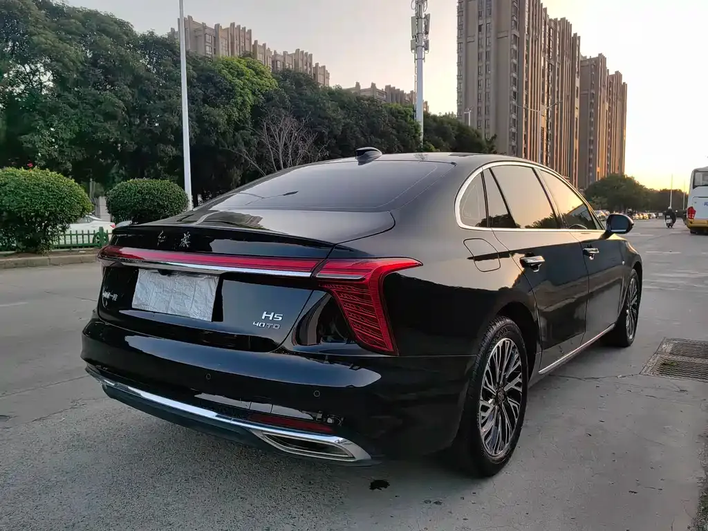 Hongqi H5 — фото 9