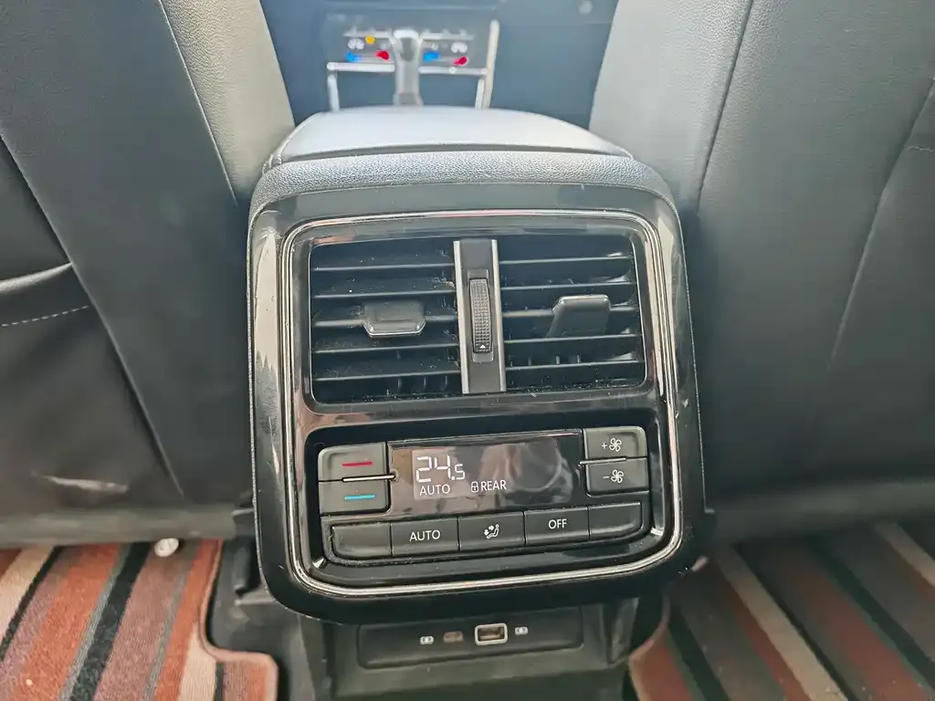 Volkswagen Passat — фото 9