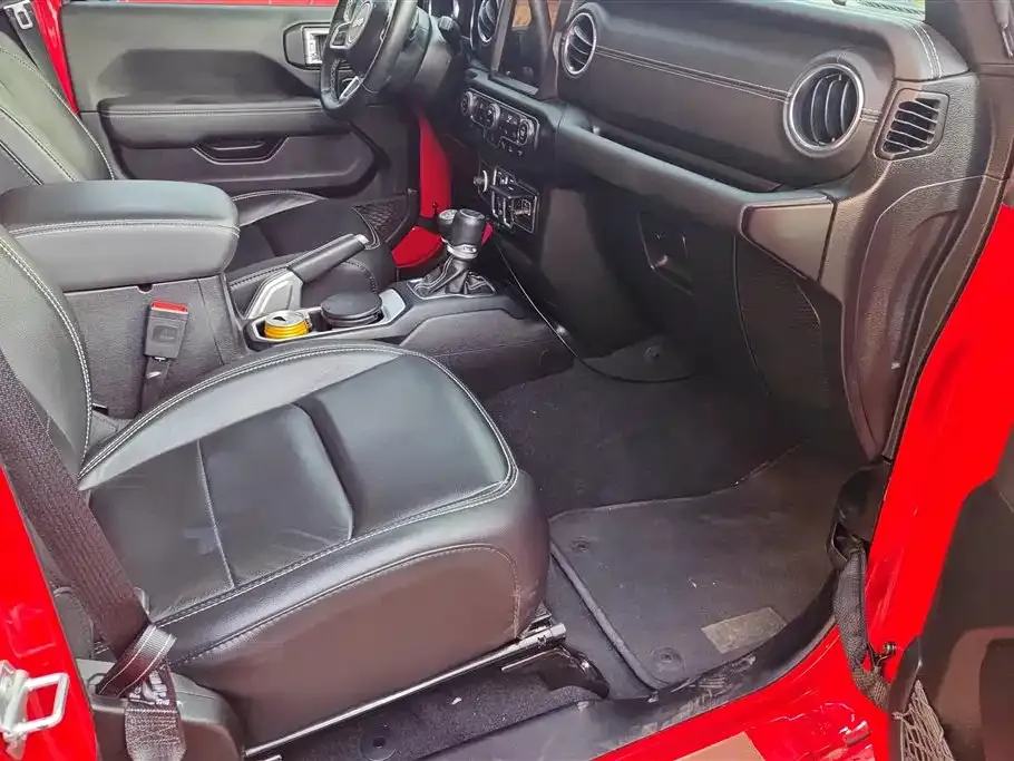 Jeep Wrangler PHEV 2021 из CN, фото 10