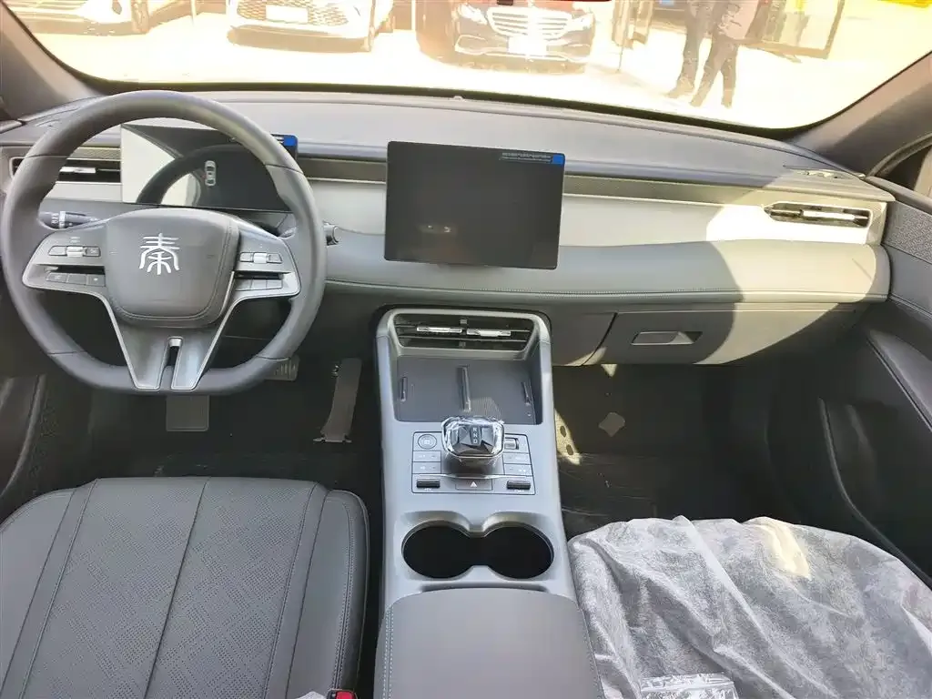 BYD Qin PLUS 2025 из CN, фото 10