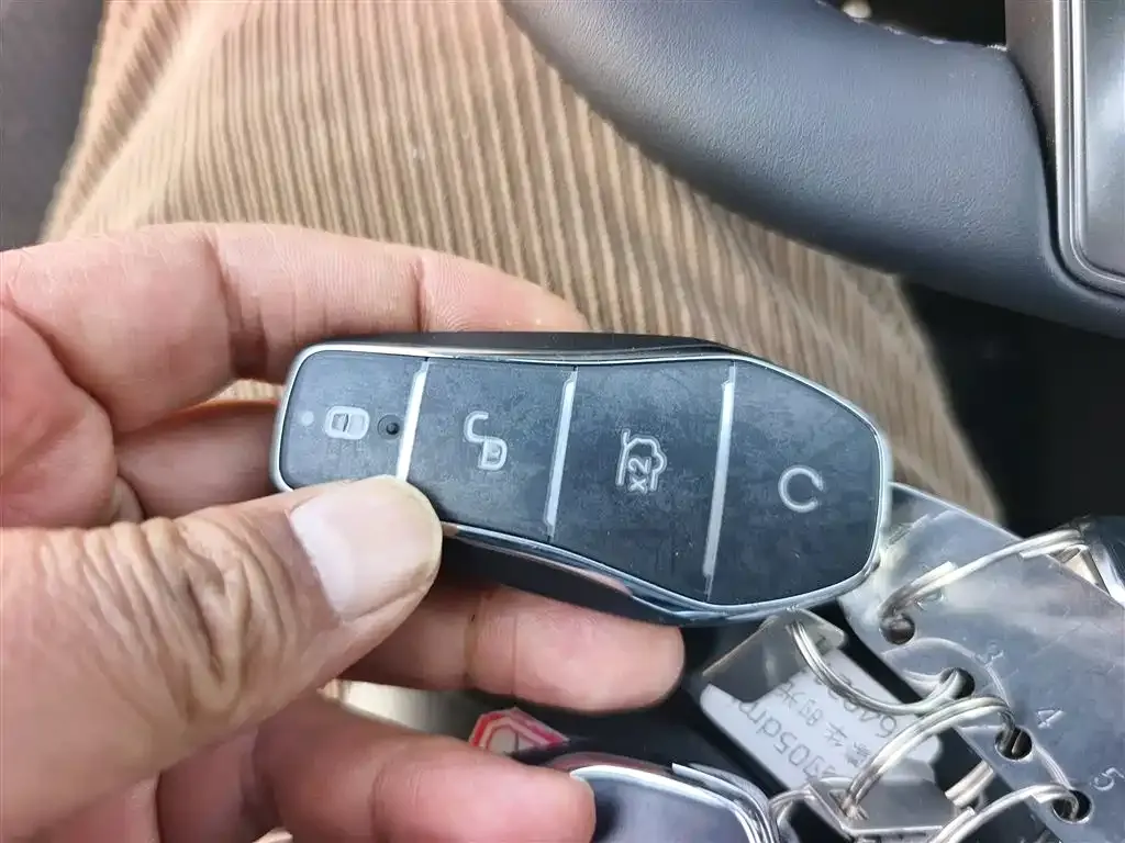 BYD Qin PLUS 2025 из CN, фото 9