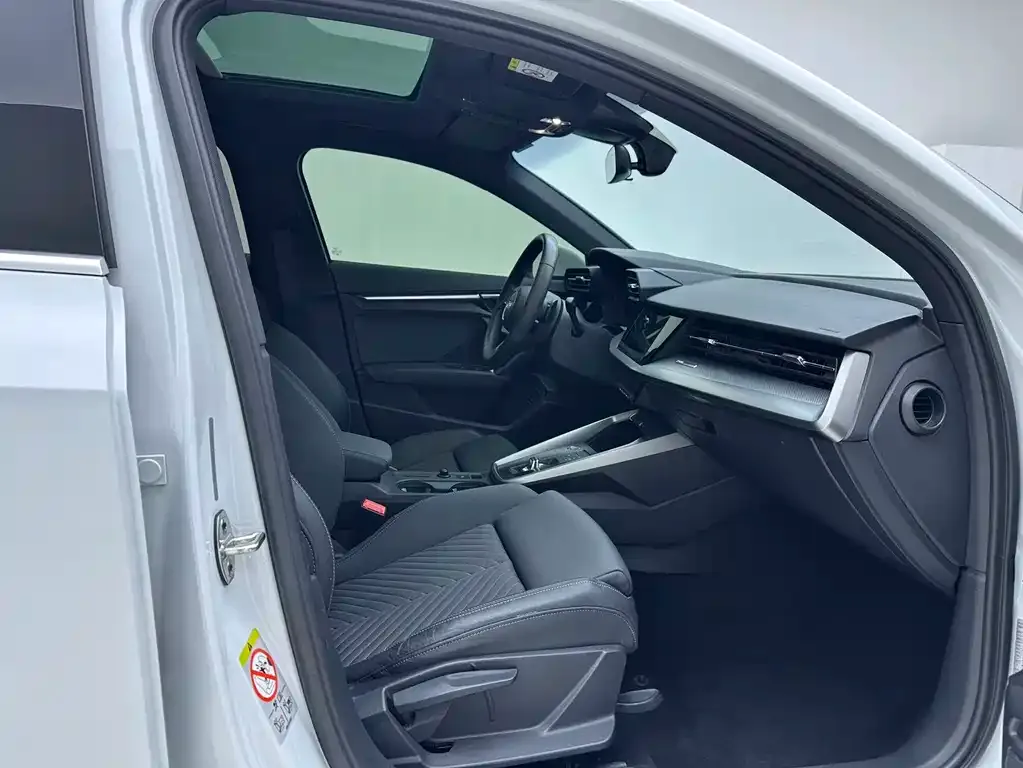 Audi A3 2021 из CN, фото 10