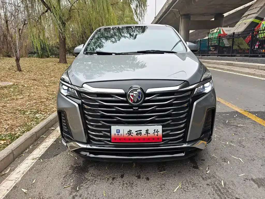 Buick GL8 2023 из CN, фото 2