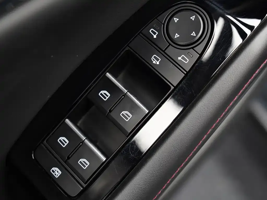 Mazda 3 Axela — фото 10