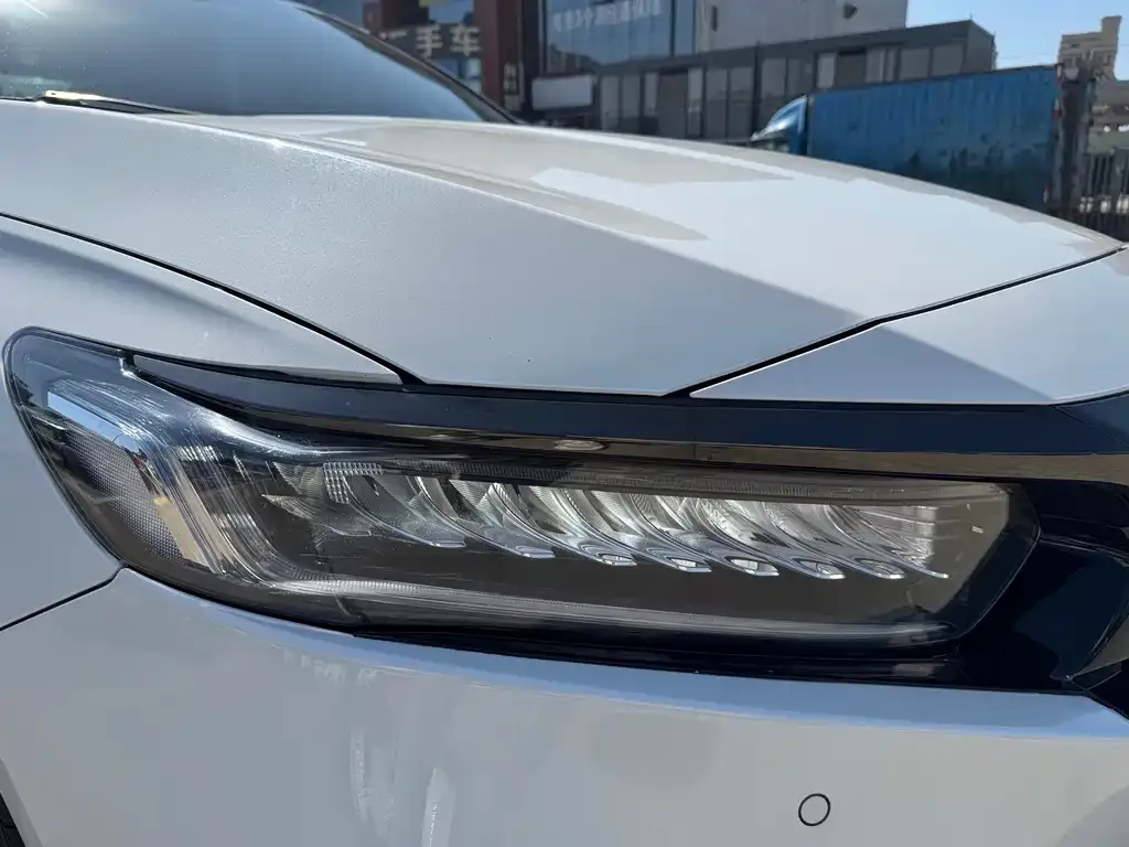Honda Accord — фото 6
