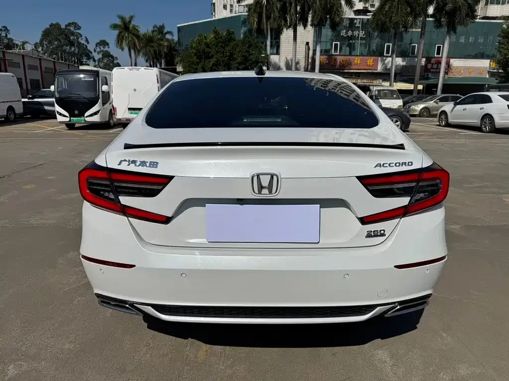 Honda Accord — фото 2